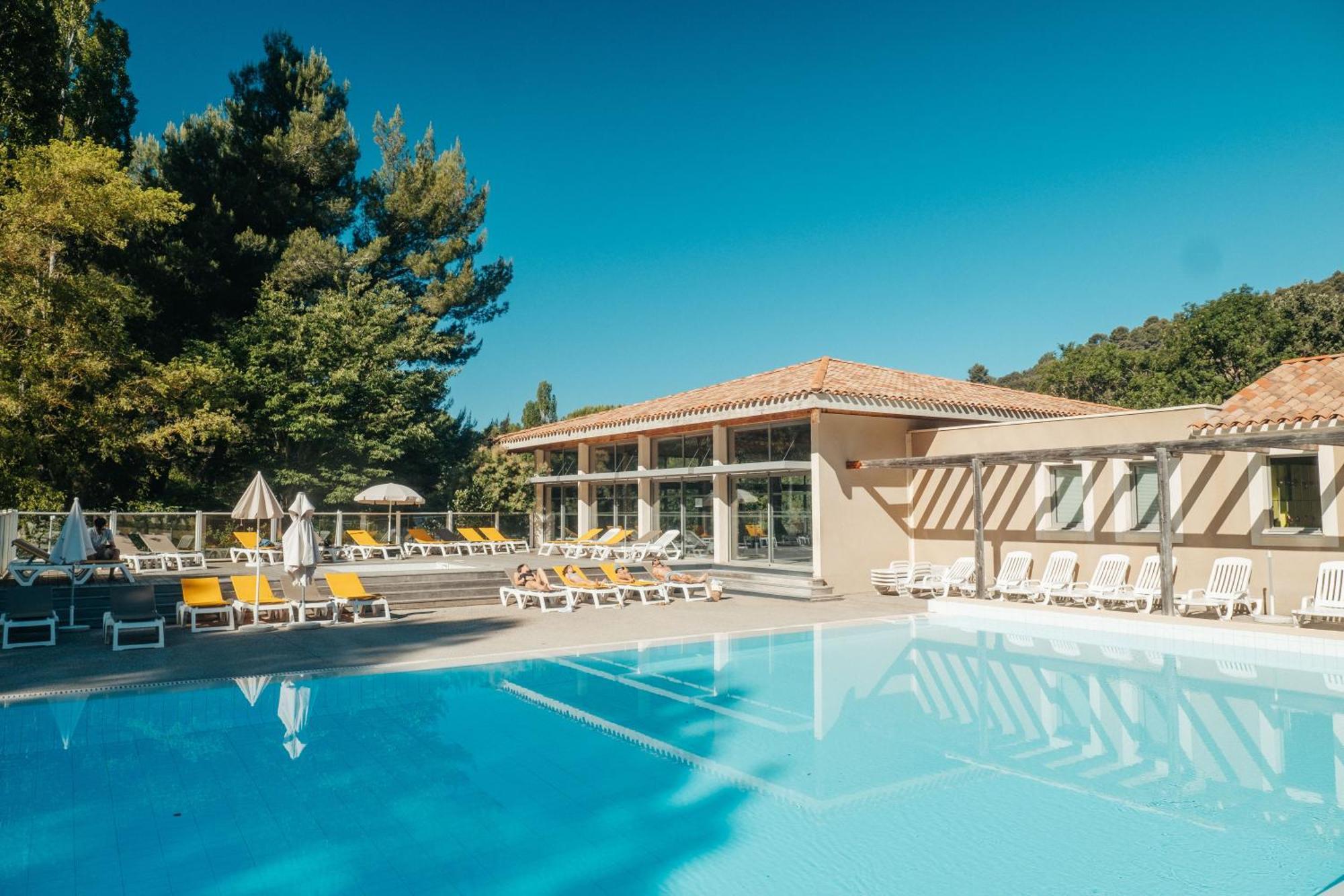 Club Vacances Bleues Domaine De Chateau Laval Греу-ле-Бен Екстер'єр фото