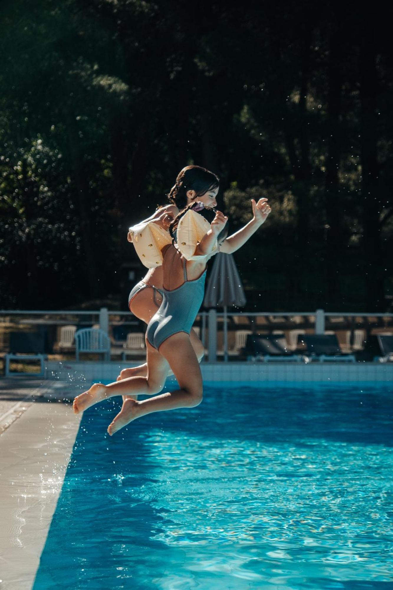 Club Vacances Bleues Domaine De Chateau Laval Греу-ле-Бен Екстер'єр фото